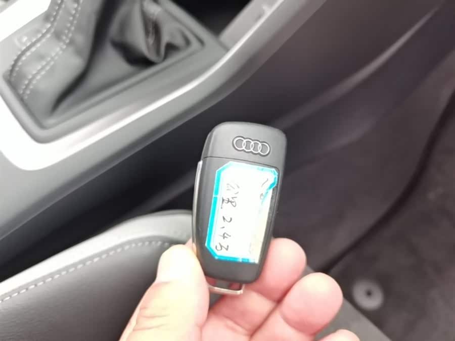 Audi Q3 2022, фото 9