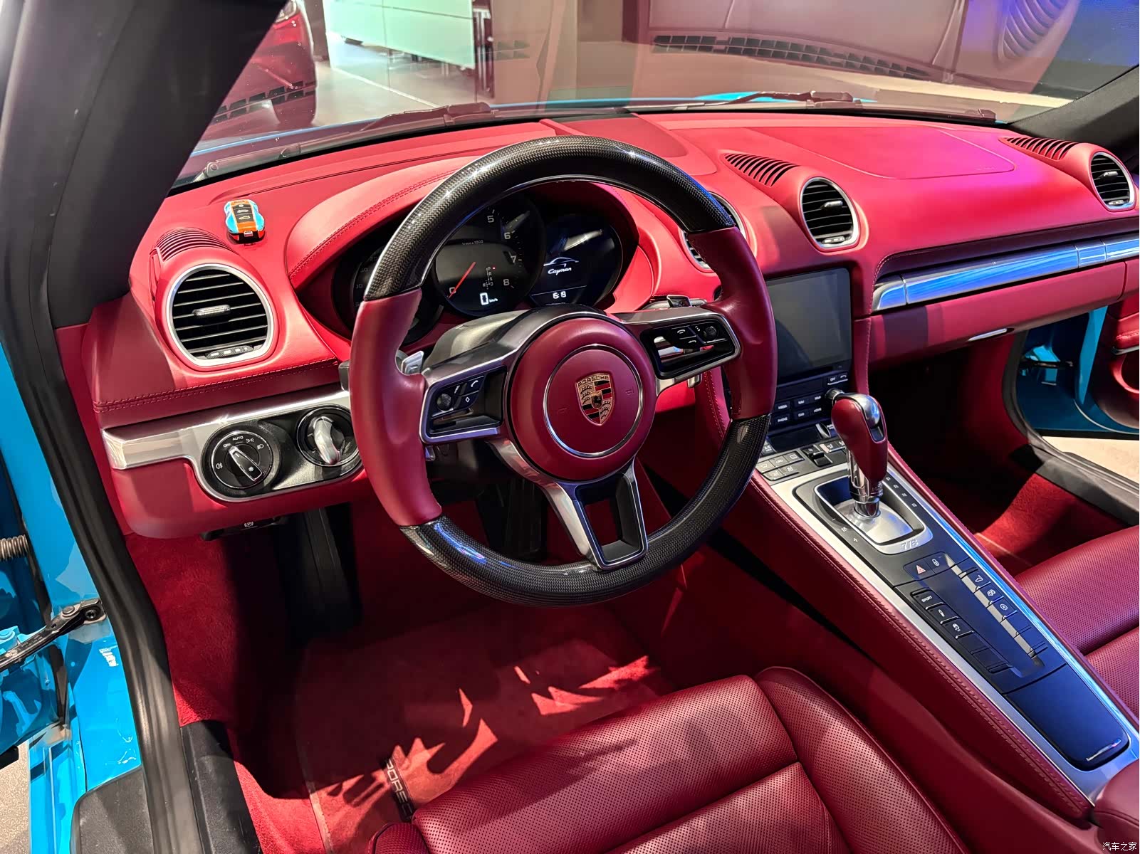 Porsche Cayman, 2019 7