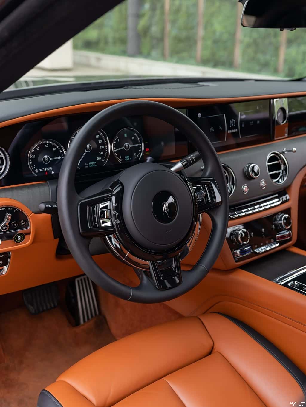 Rolls-Royce Ghost, 2022 11