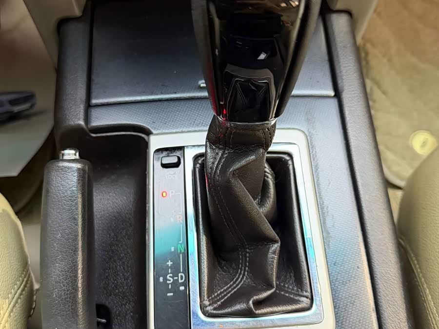Toyota Prado 2012, фото 23