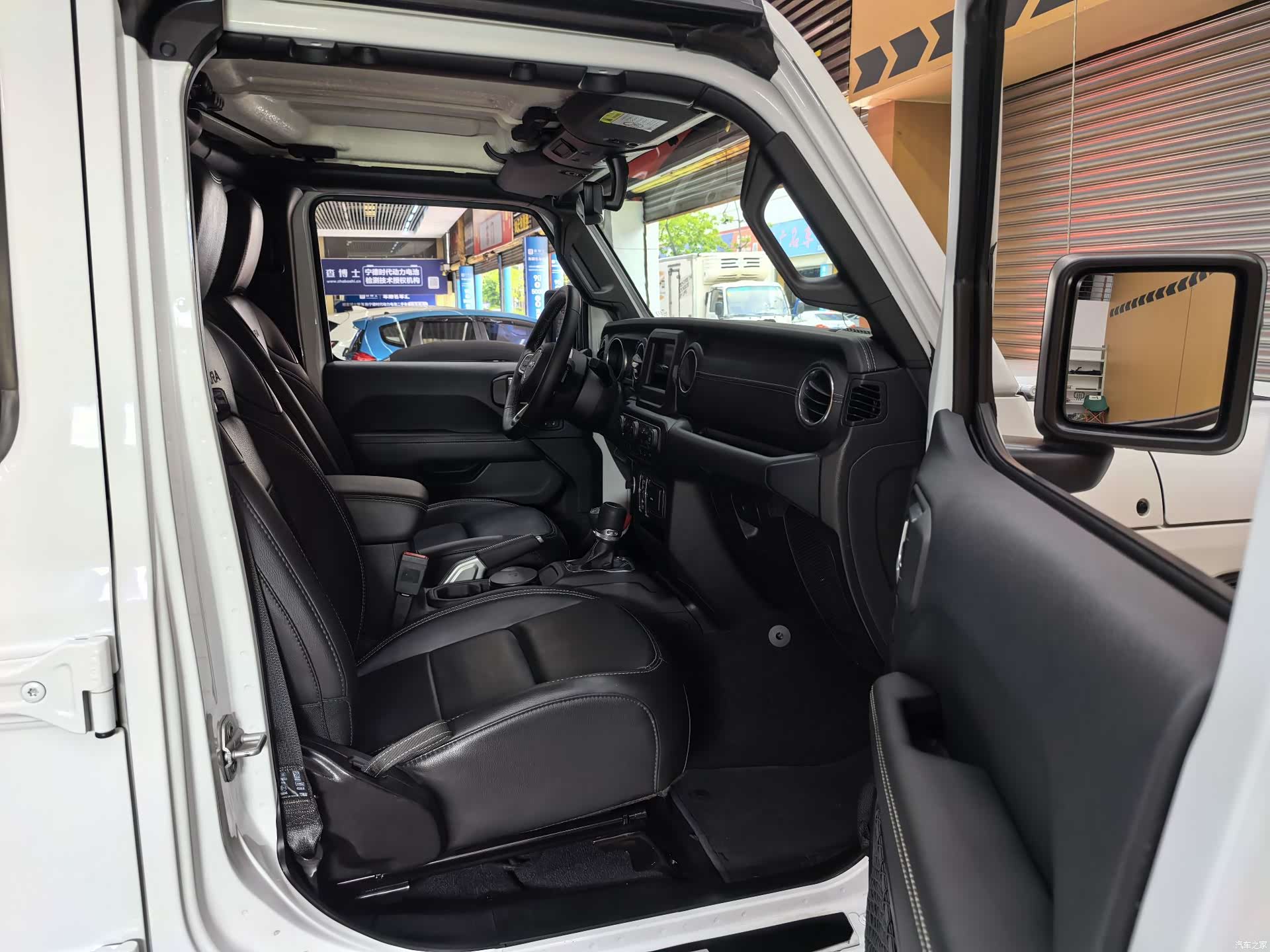 Jeep Wrangler, 2019 14