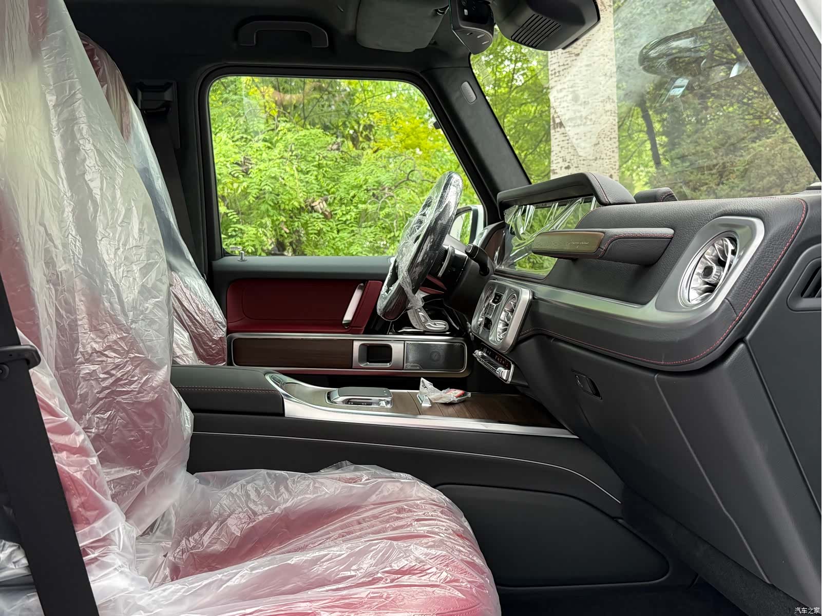 Mercedes-Benz G-Class, 2026 20