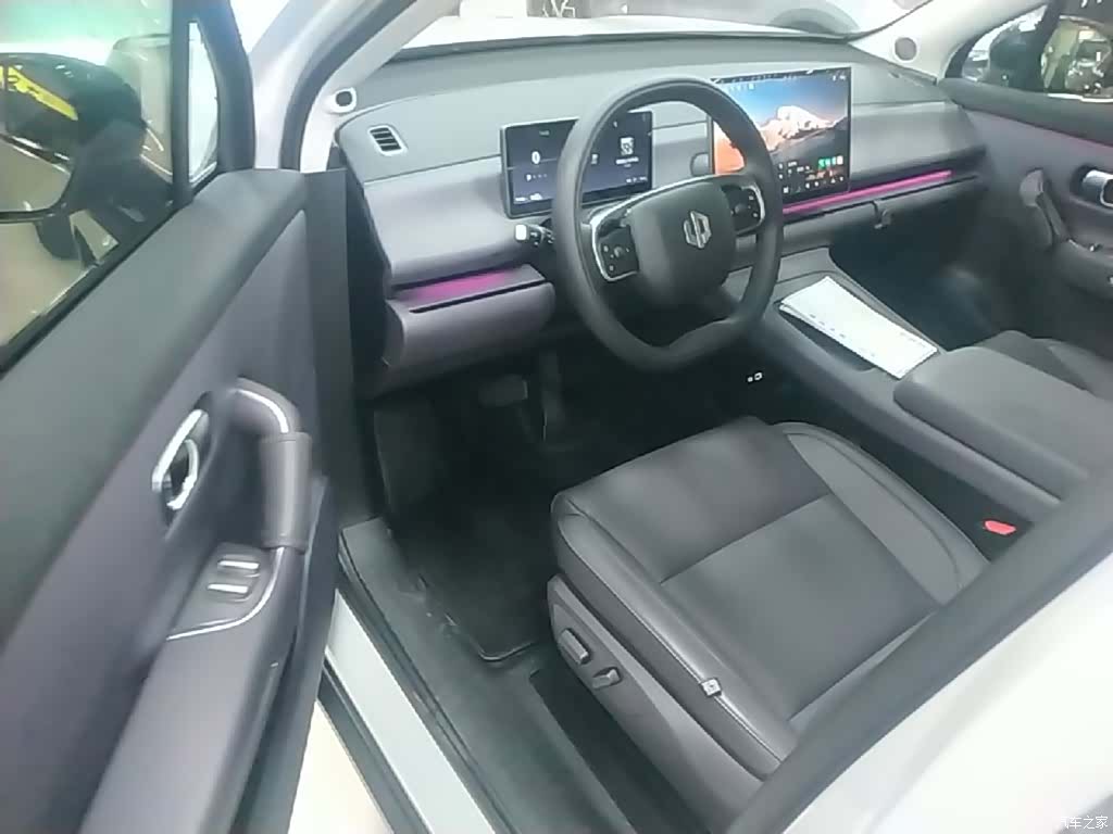 Leapmotor C10, 2025 15