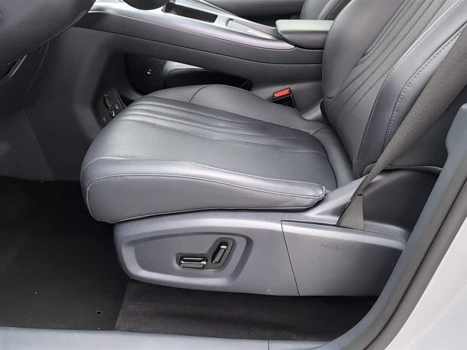 Geely Galaxy Galaxy E5