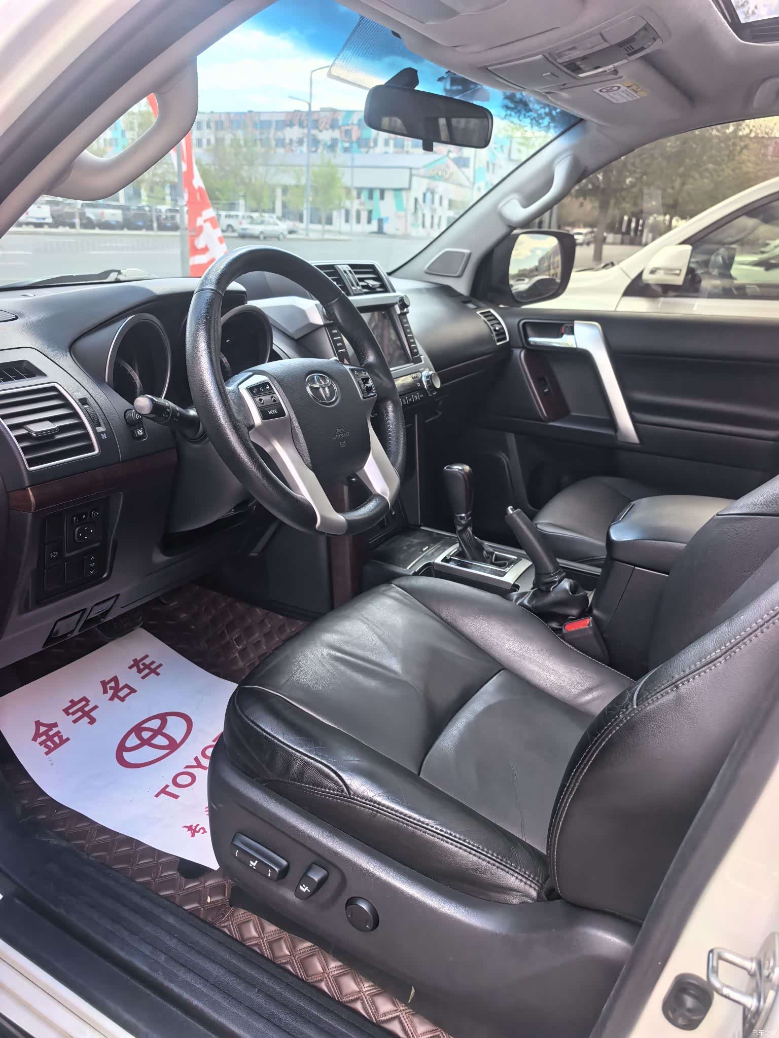 Toyota Prado, 2017 10
