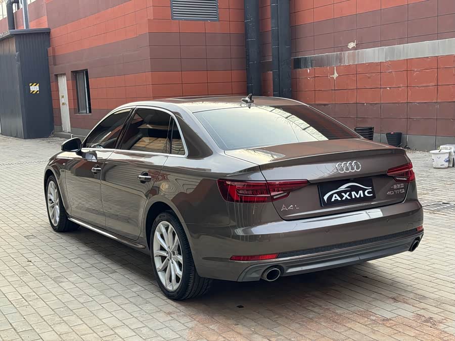 Audi A4L 2018, фото 5