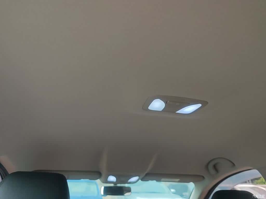DongFeng AX7, 2018 18
