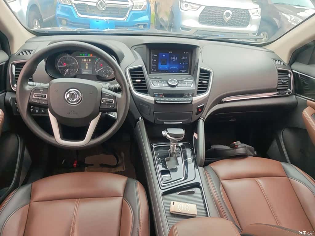 DongFeng AX7, 2018 10