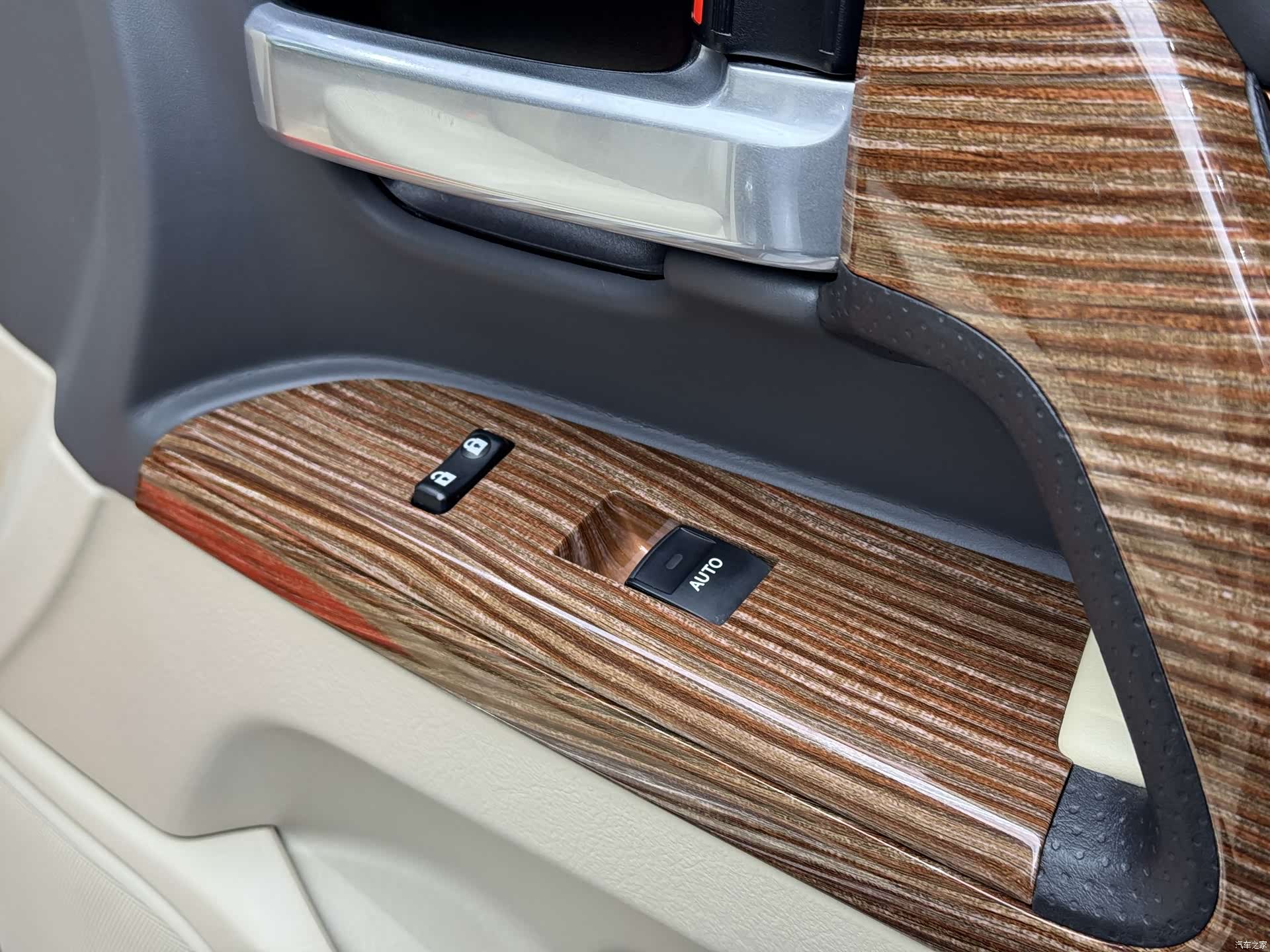 Toyota Land Cruiser, 2019 19