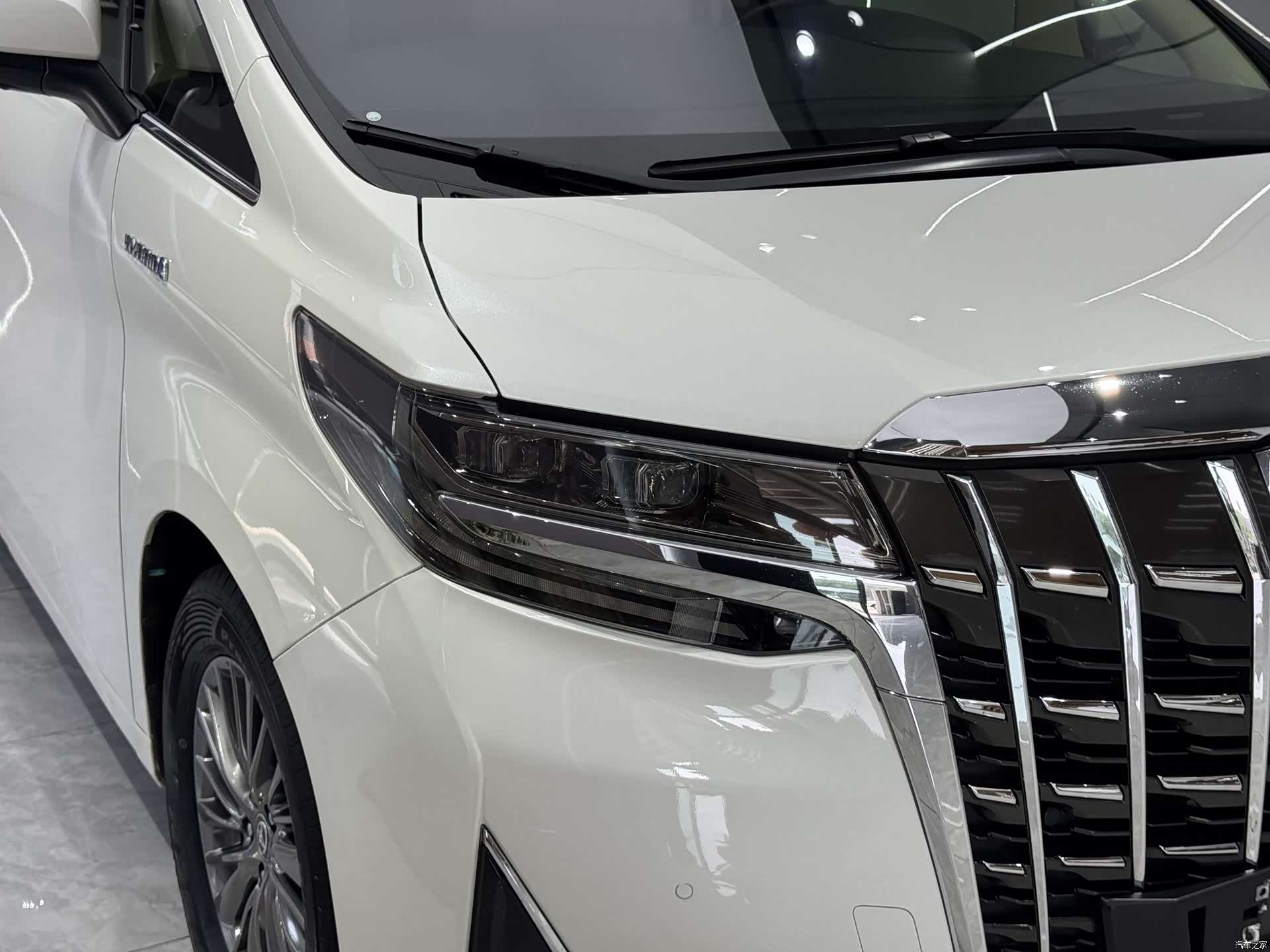 Toyota Alphard, 2020 4