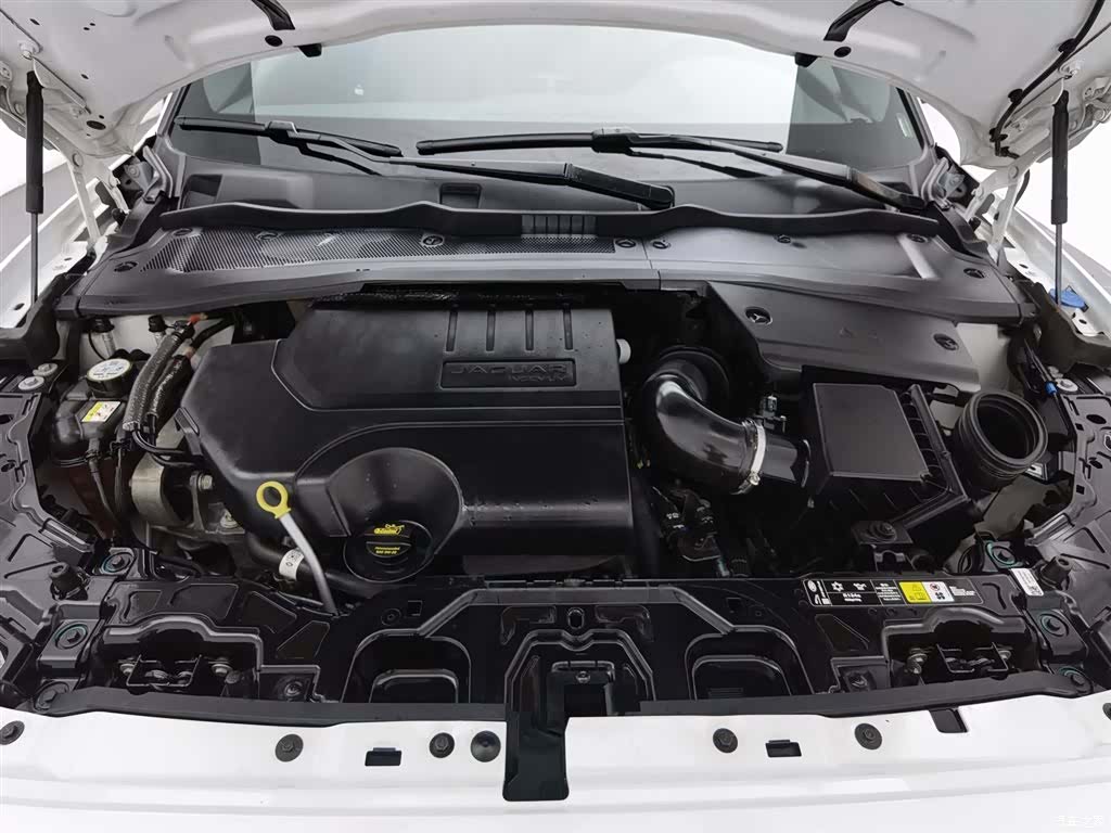 Land Rover E-PACE, 2024 6