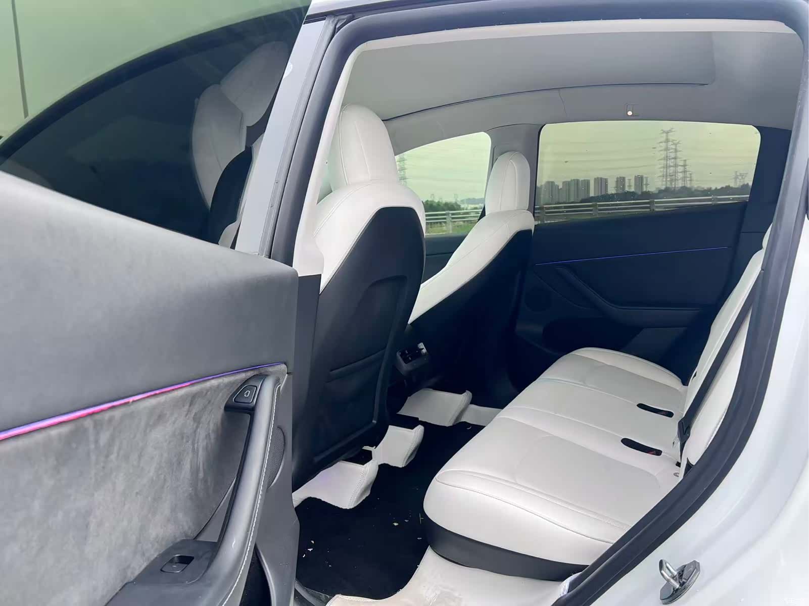 Tesla Model Y, 2023 8