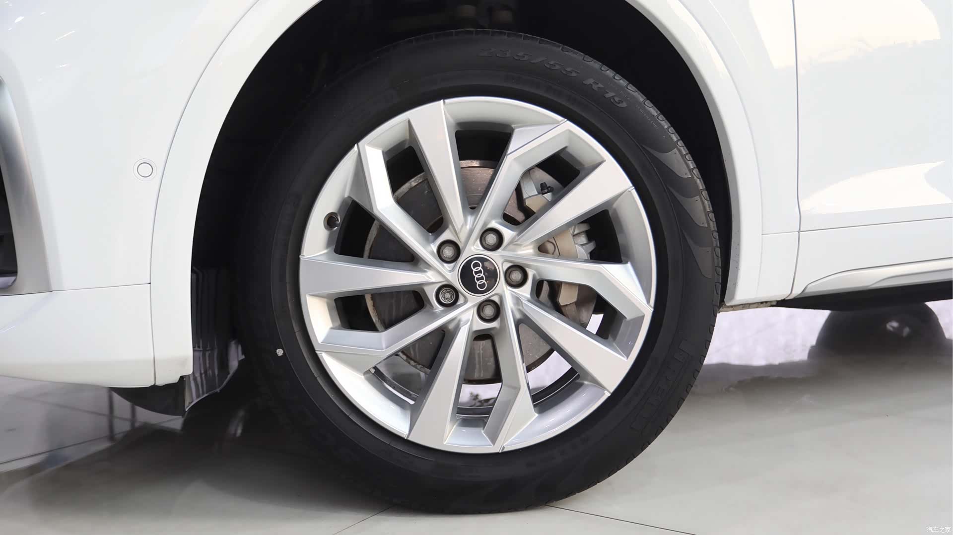 Audi Q5L, 2021 все фото
