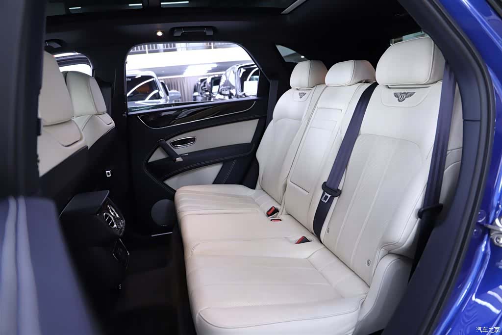 Bentley Bentayga, 2018 7