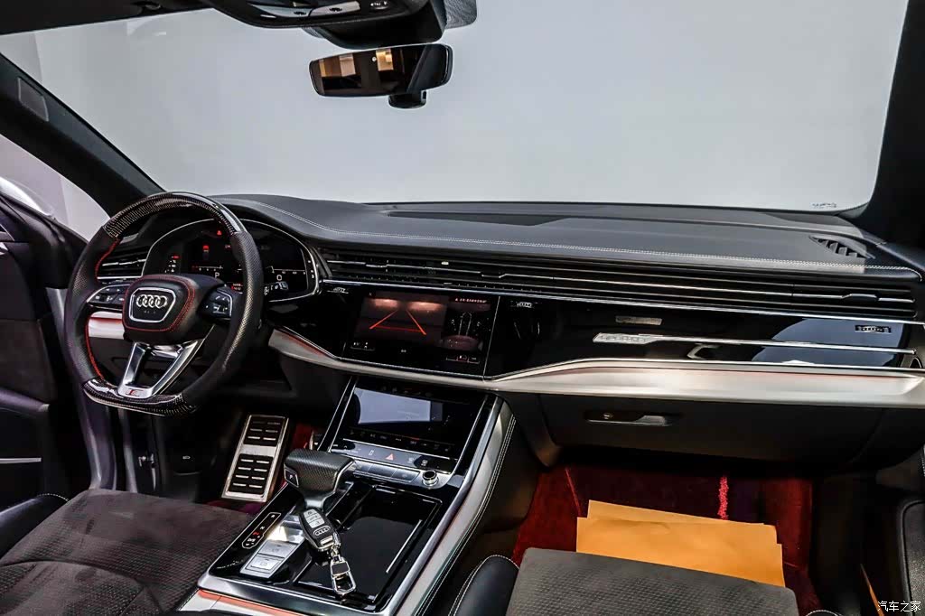 Audi Q8, 2020 28