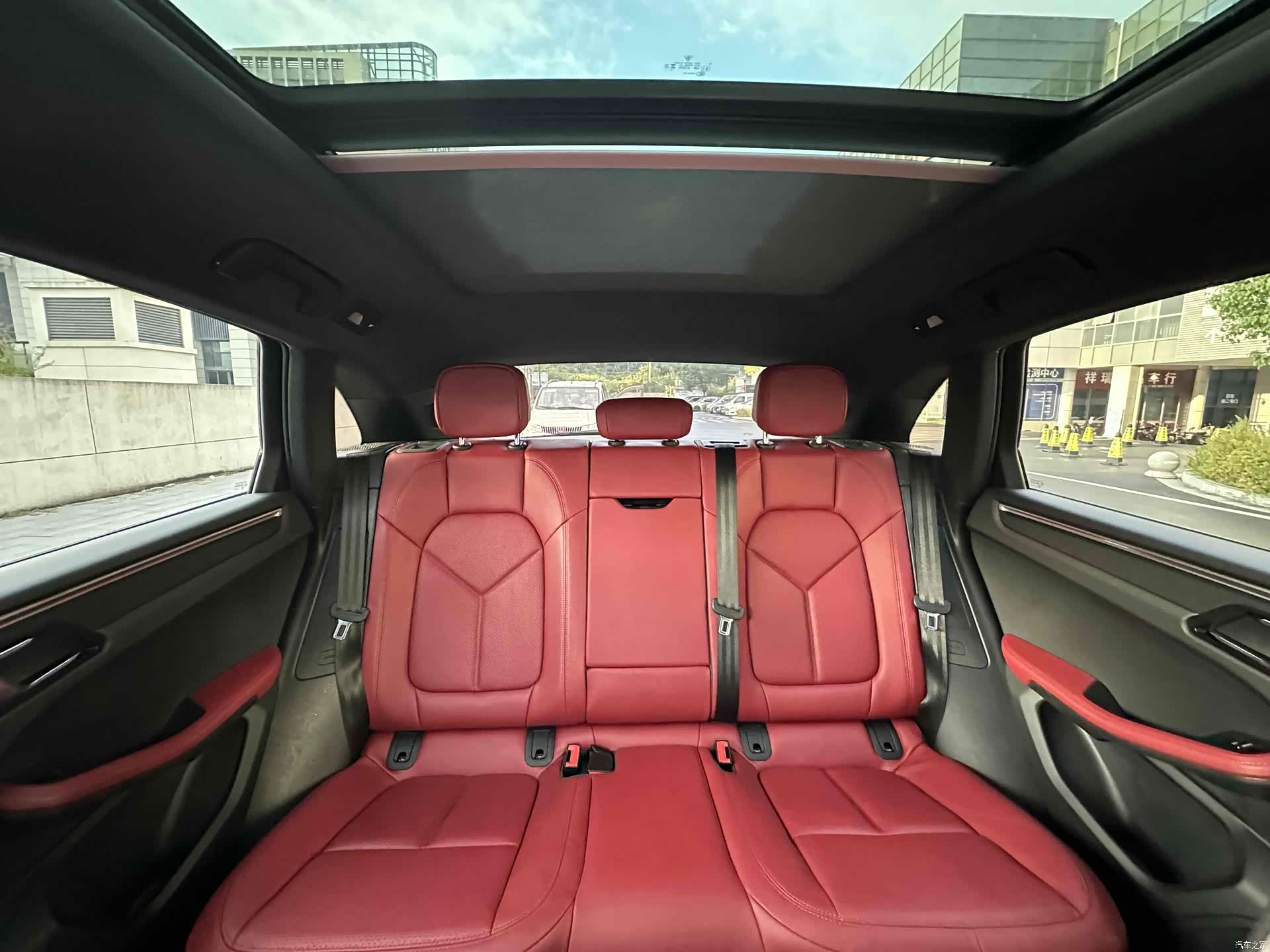 Porsche Macan, 2024 14