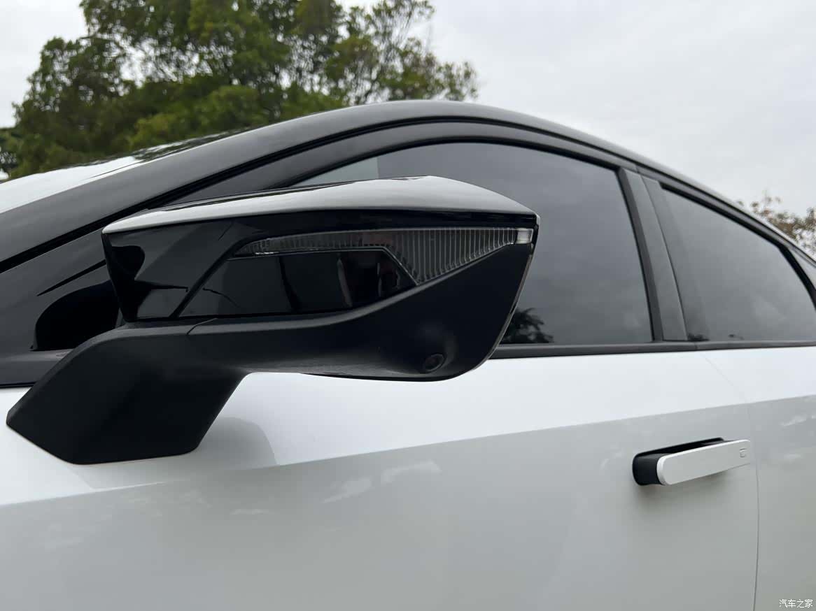 Changan UNI-V, 2024 4