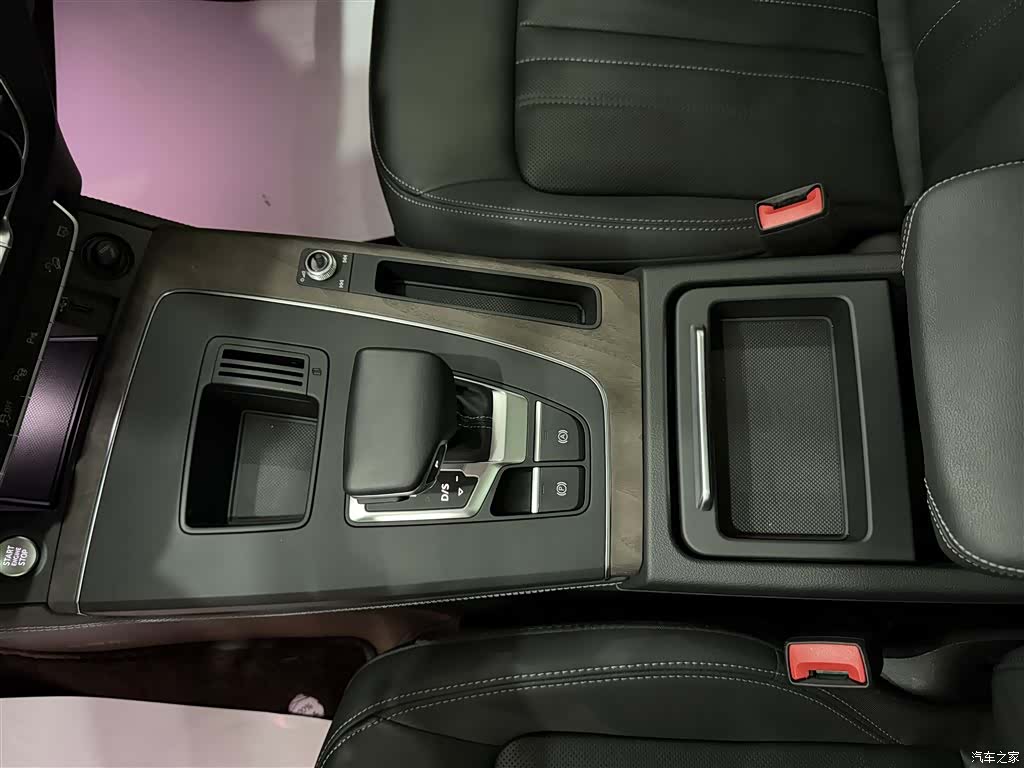 Audi Q5L, 2022 11