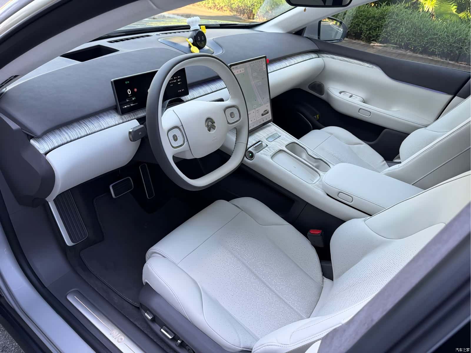NIO ET7, 2023 все фото