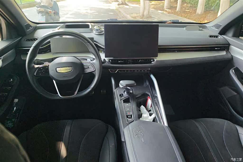 Geely Preface, 2024 12