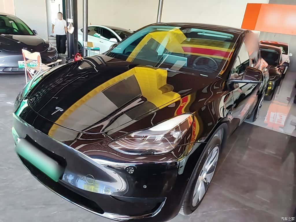Tesla Model Y, 2022 2