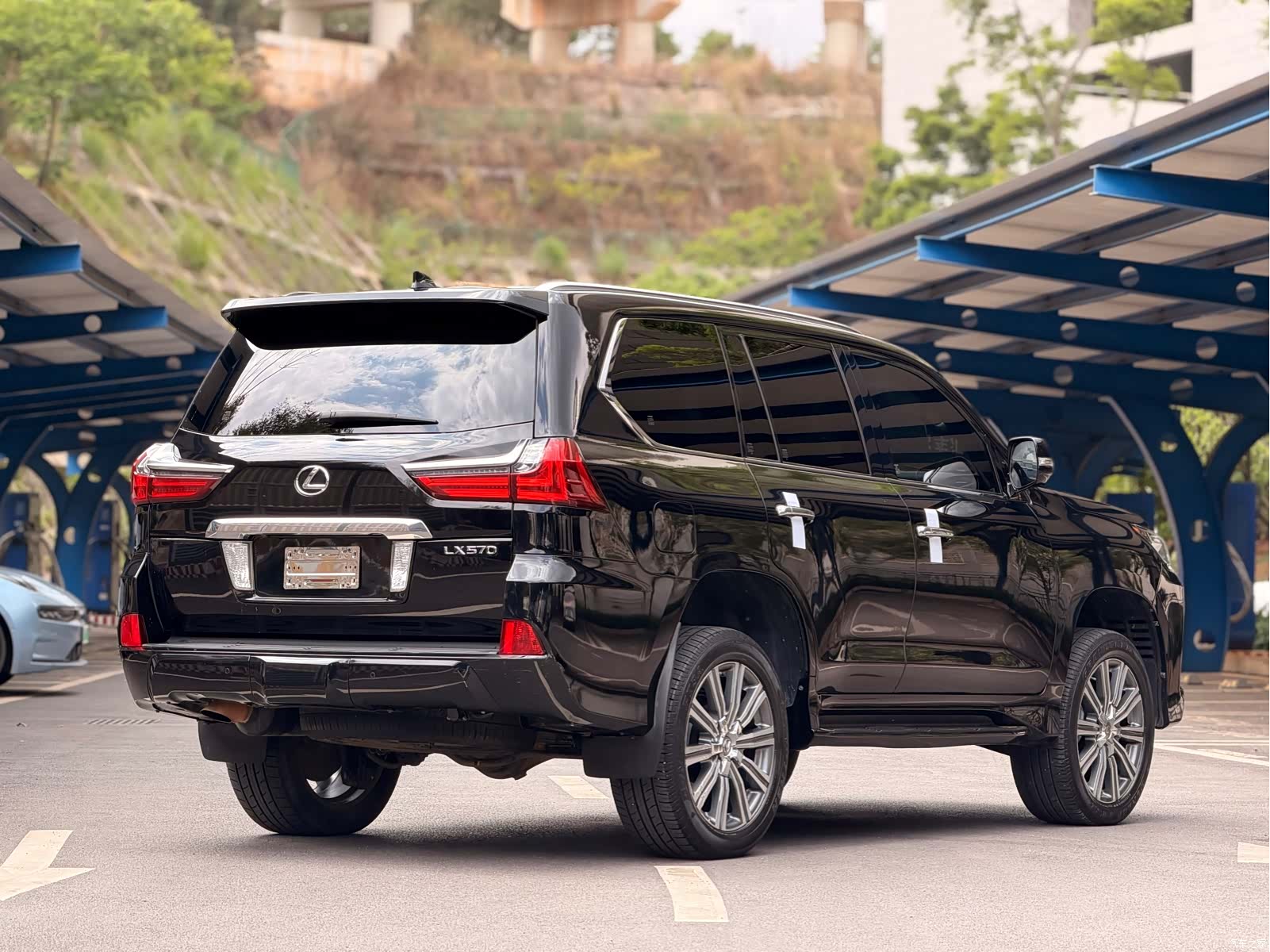 Lexus LX, 2017 6