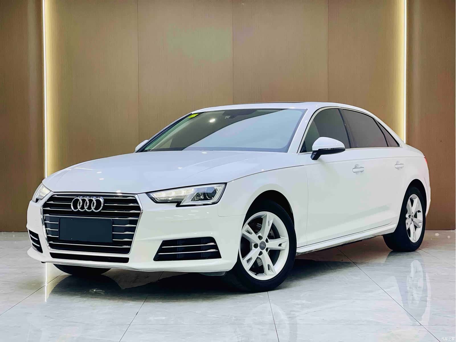 Audi A4L, 2018 1