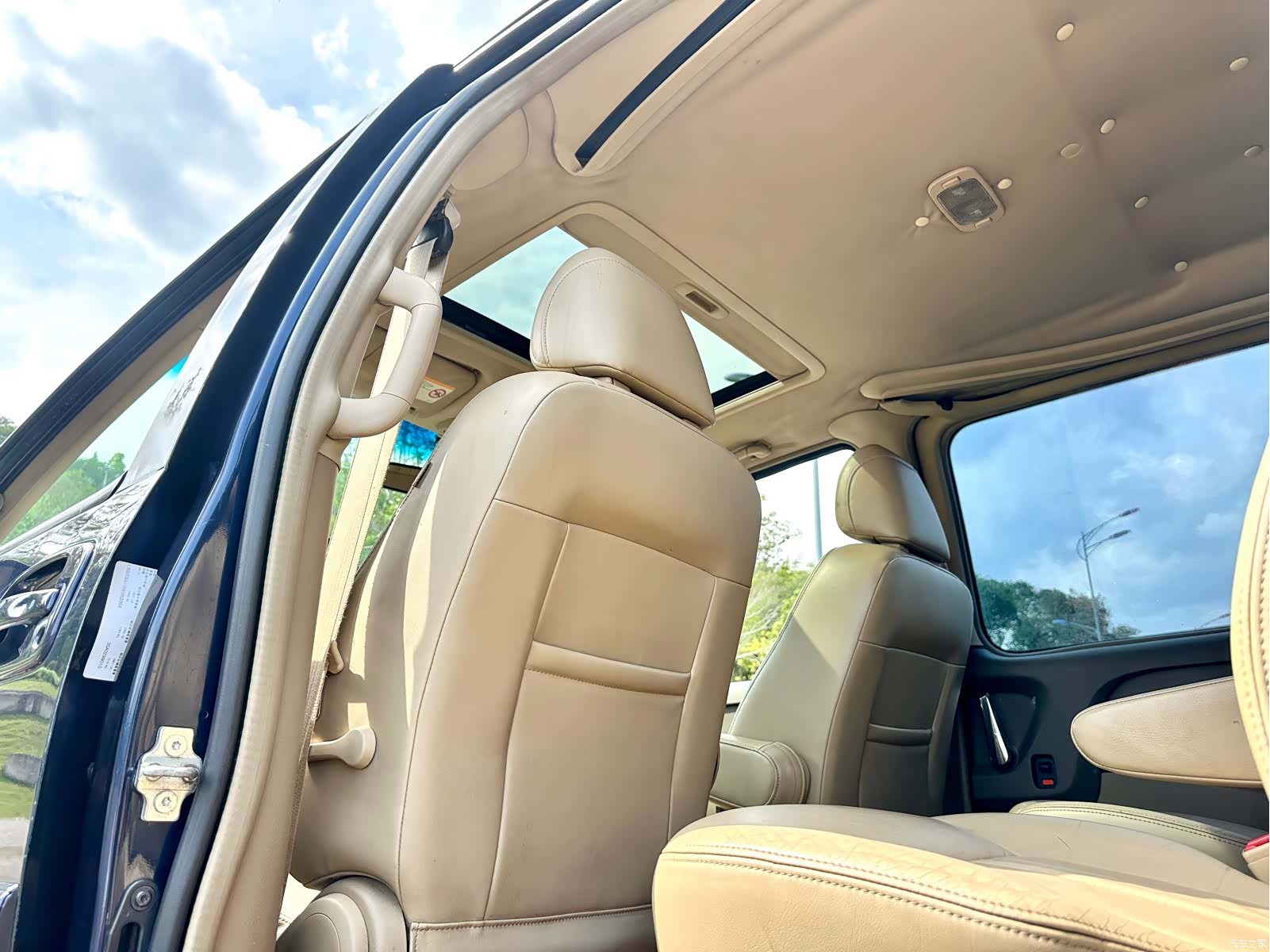Buick GL8, 2011 24