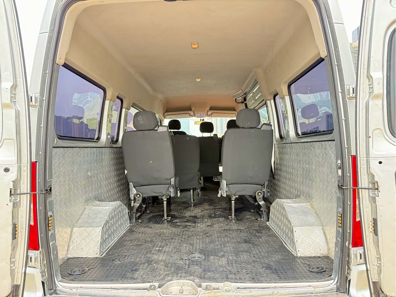 Maxus V80, 2022 10