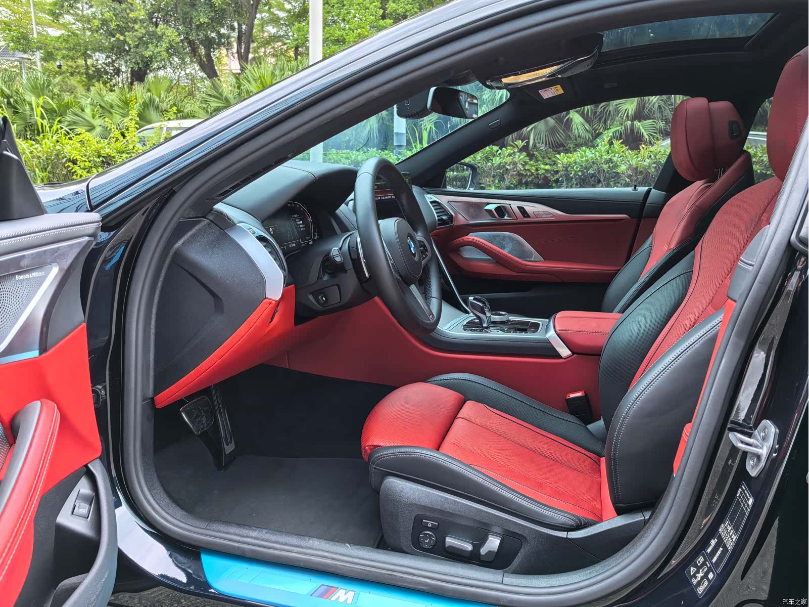BMW 8 Series, 2023 4