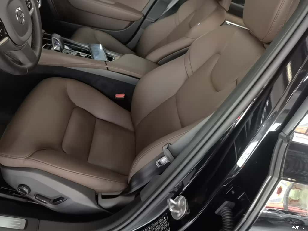 Volvo S90, 2025 15