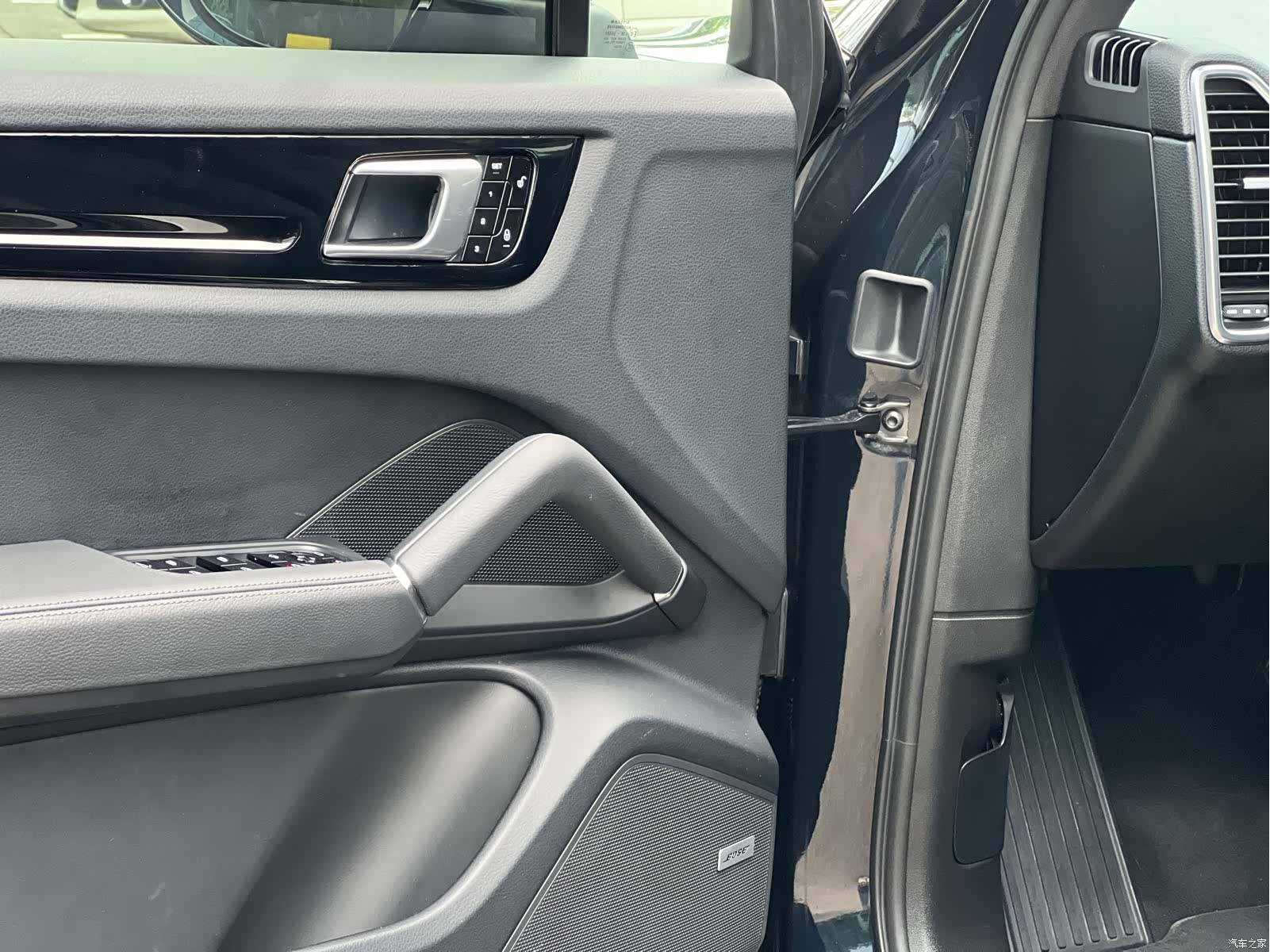 Porsche Cayenne, 2019 все фото