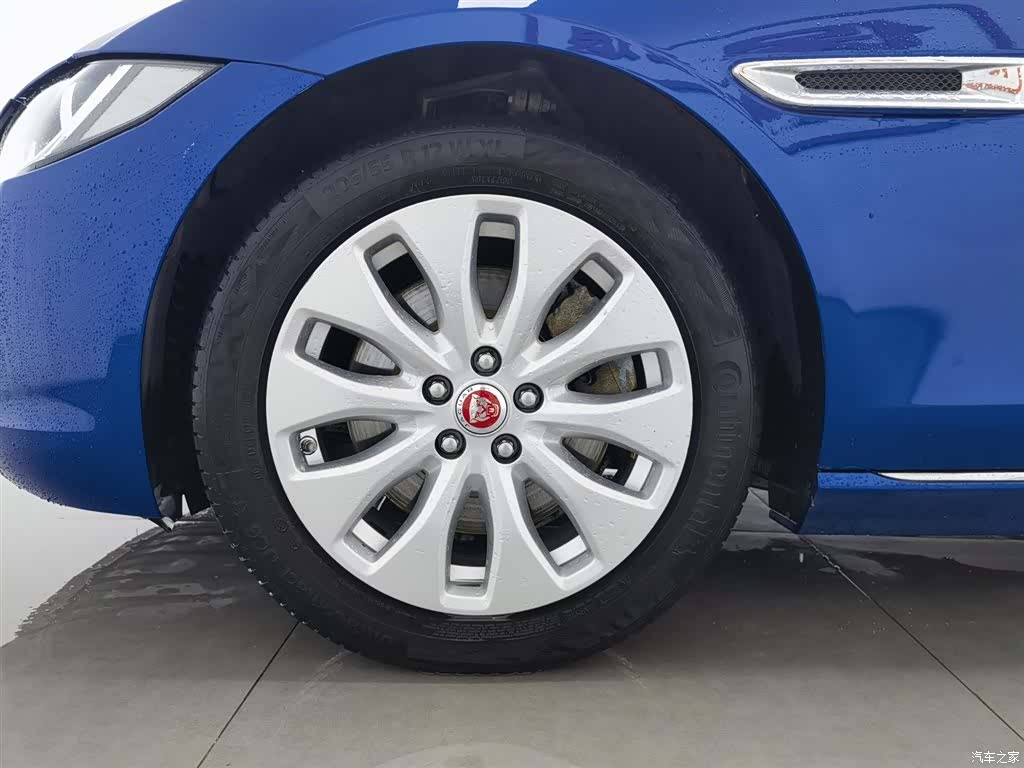 Land Rover XEL, 2018 17