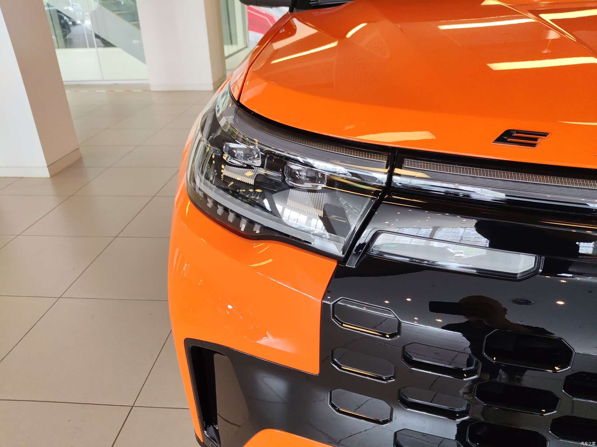 Ford Explorer, 2024 4