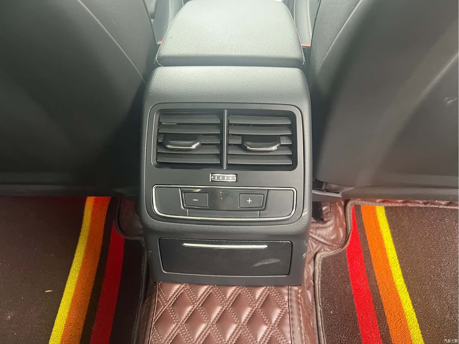 Audi A4L, 2020 13