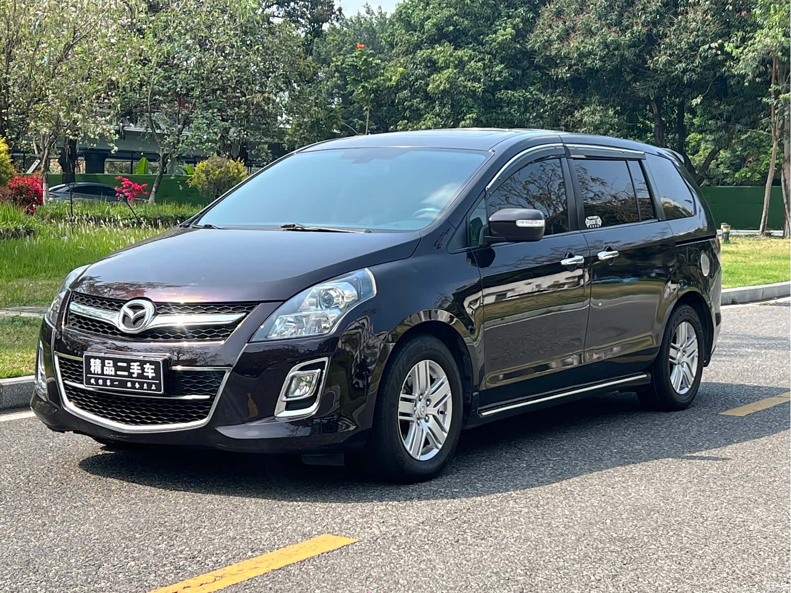 Mazda 8, 2014 1