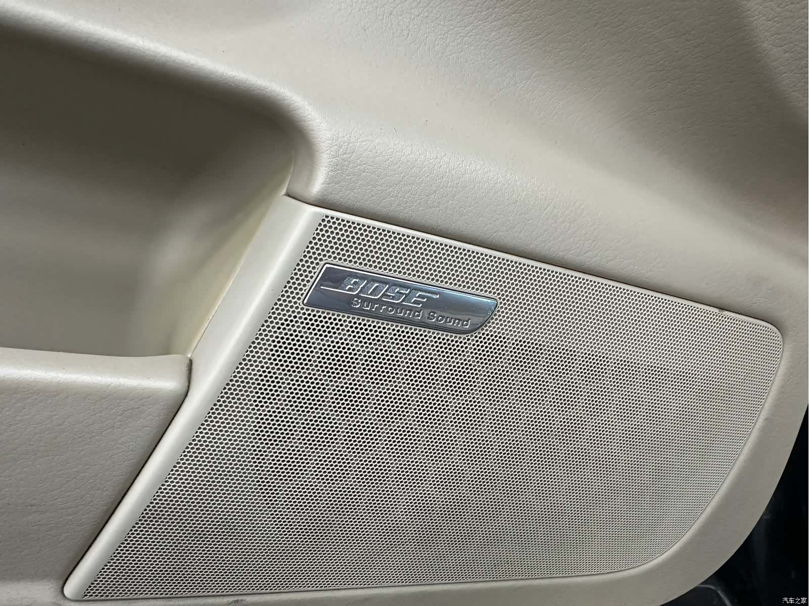 Audi A6L, 2014 16