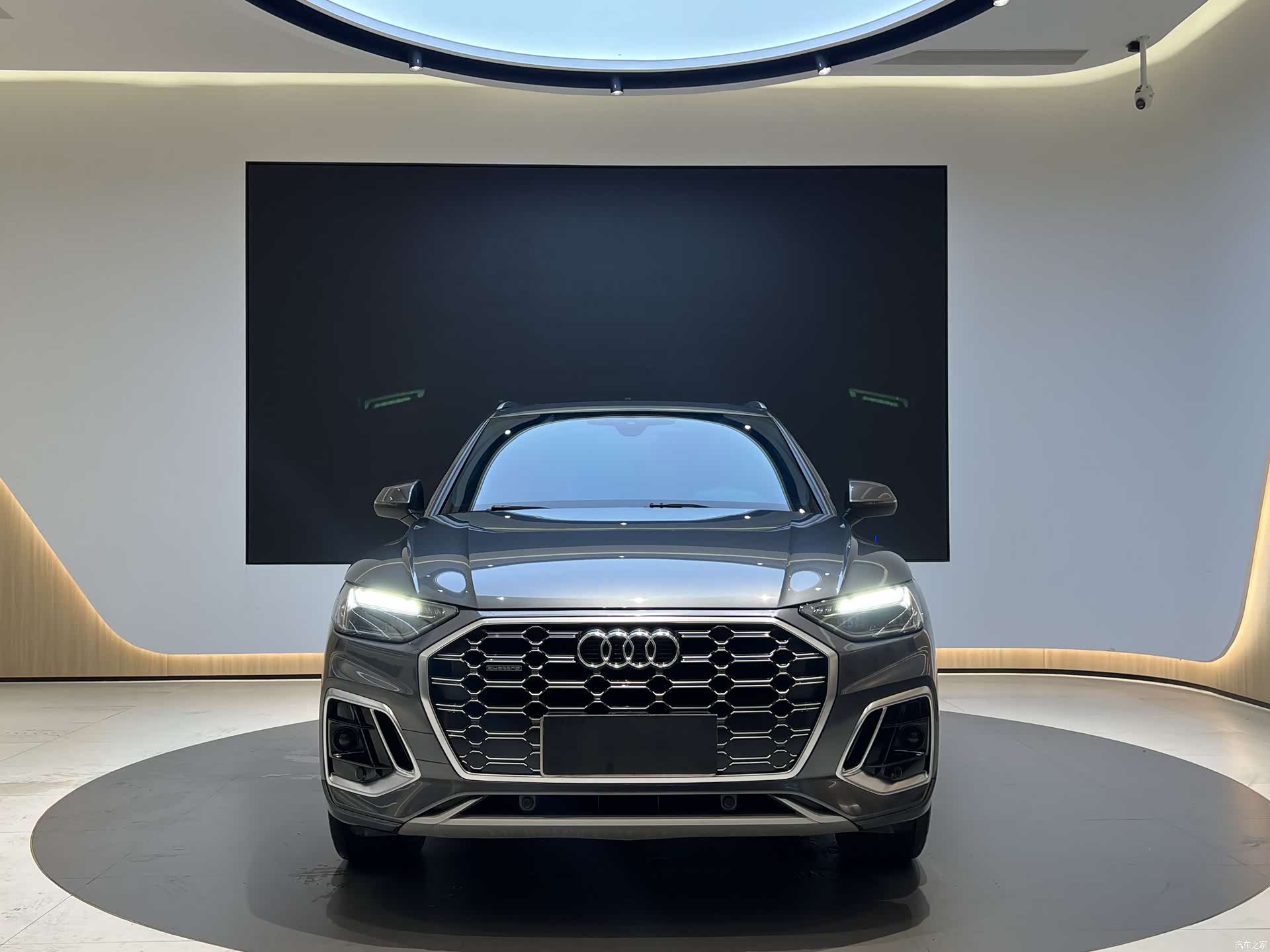 Audi Q5L, 2022 3