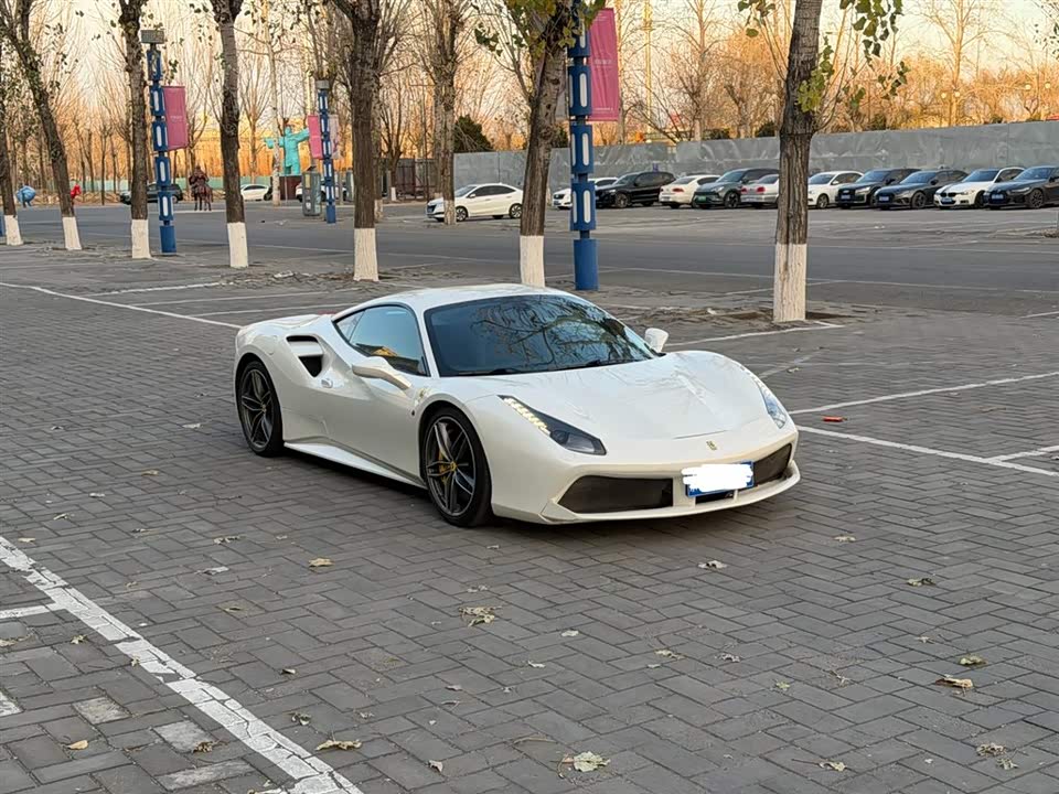 Ferrari 488