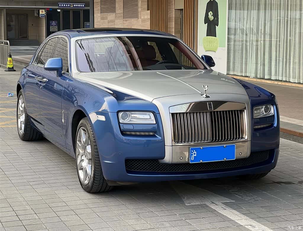 Rolls-Royce Ghost, 2012 3