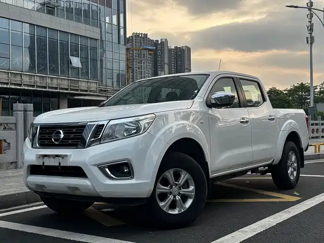 Nissan Navara 2018 — купить из Китая под заказ