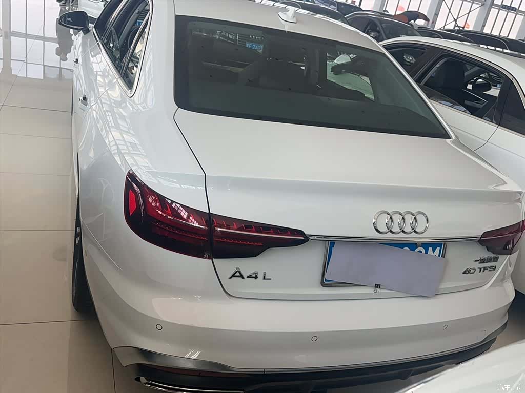 Audi A4L, 2022 10
