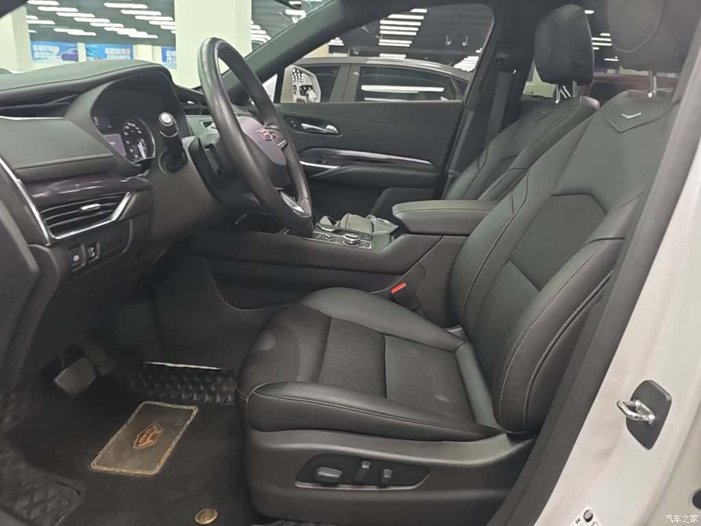 Cadillac XT4, 2021 15