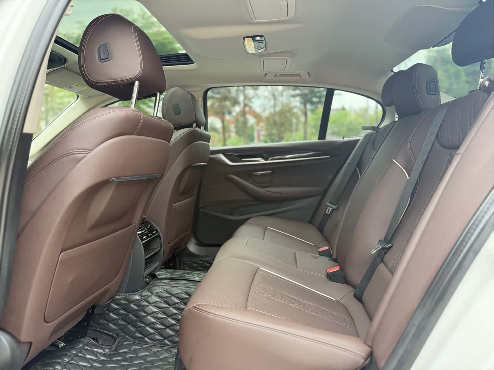 BMW 5 Series, 2021 11