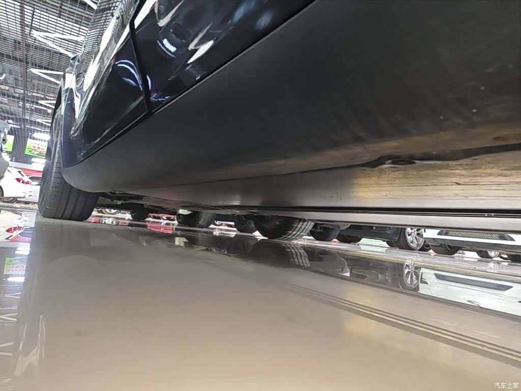 Tesla Model Y, 2024 22