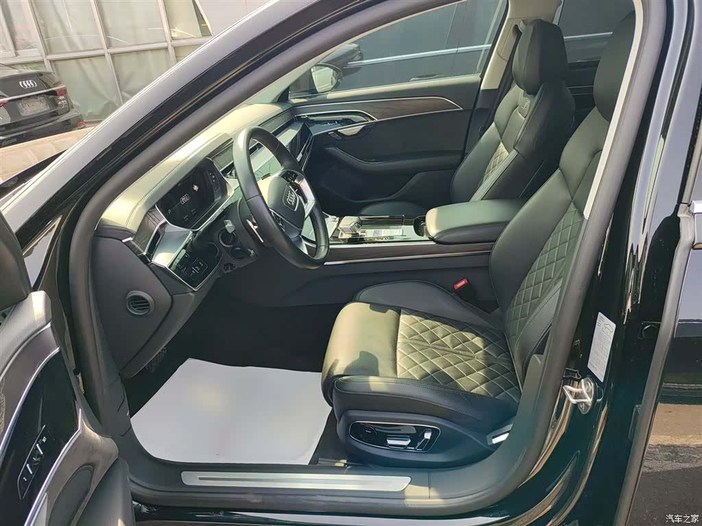 Audi A8L, 2021 11