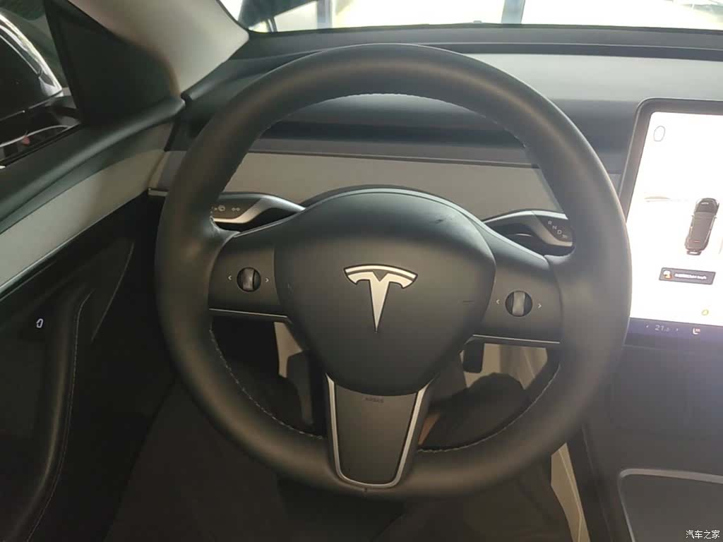 Tesla Model Y, 2023 11