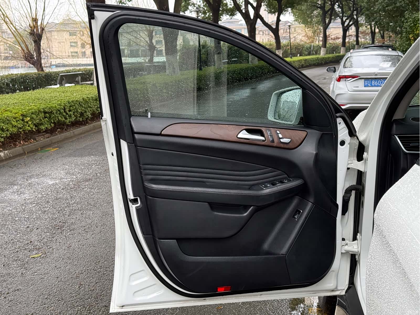 Mercedes-Benz GLE, 2016 13