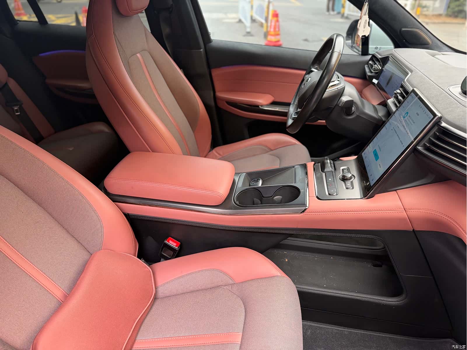 NIO EC6, 2023 7