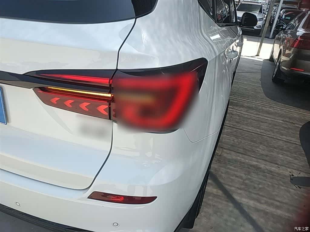 Roewe RX5, 2021 7